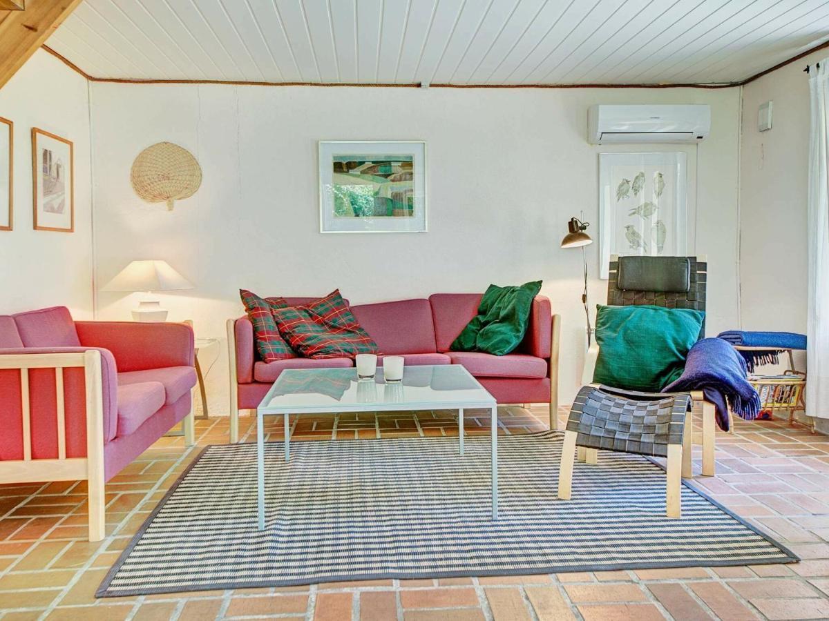 6 Person Holiday Home In AÅkirkeby Cameră foto