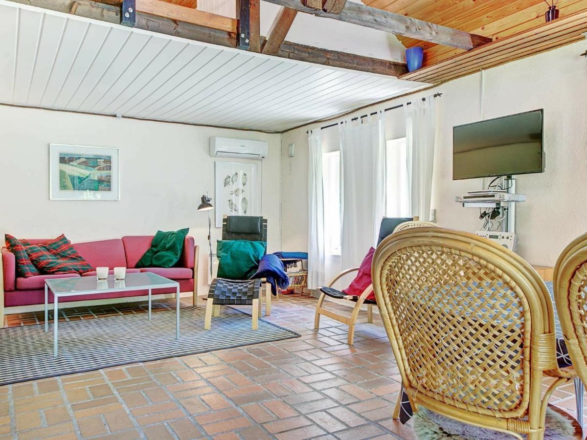 6 Person Holiday Home In AÅkirkeby Cameră foto